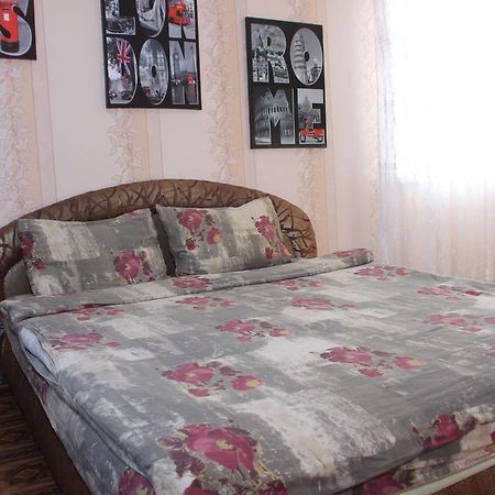 Apartment On Kursova 3A Bila Zerkwa Exterior foto